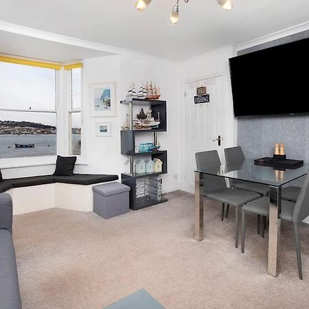 Beach Front Flat Shaldon With Parking 외부 사진