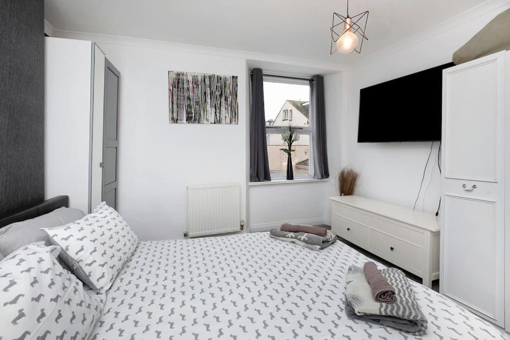 Beach Front Flat Shaldon With Parking 외부 사진