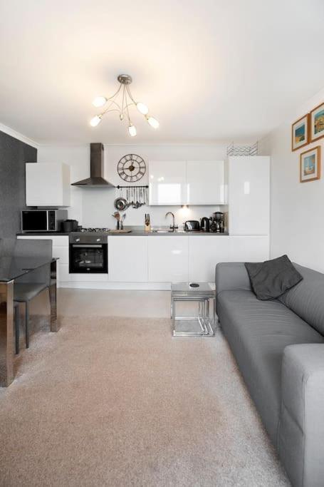 Beach Front Flat Shaldon With Parking 외부 사진