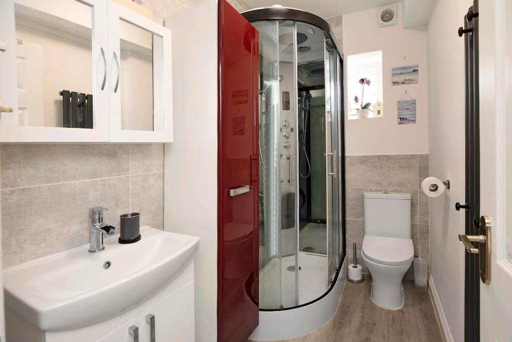 Beach Front Flat Shaldon With Parking 외부 사진