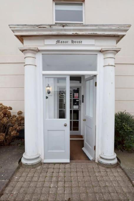 Beach Front Flat Shaldon With Parking 외부 사진