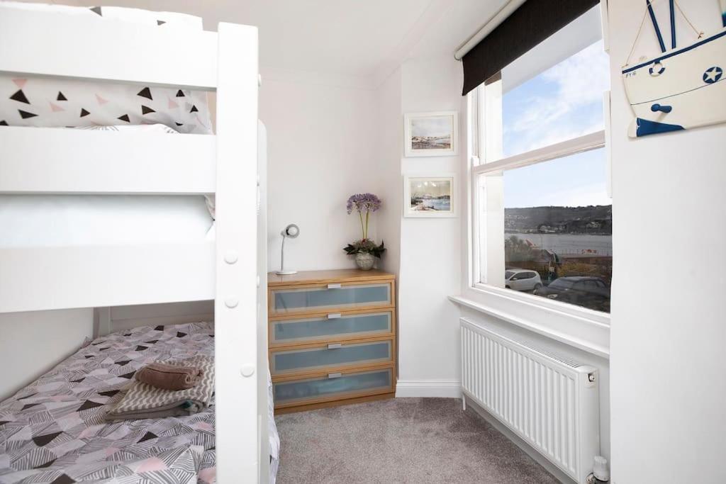 Beach Front Flat Shaldon With Parking 외부 사진