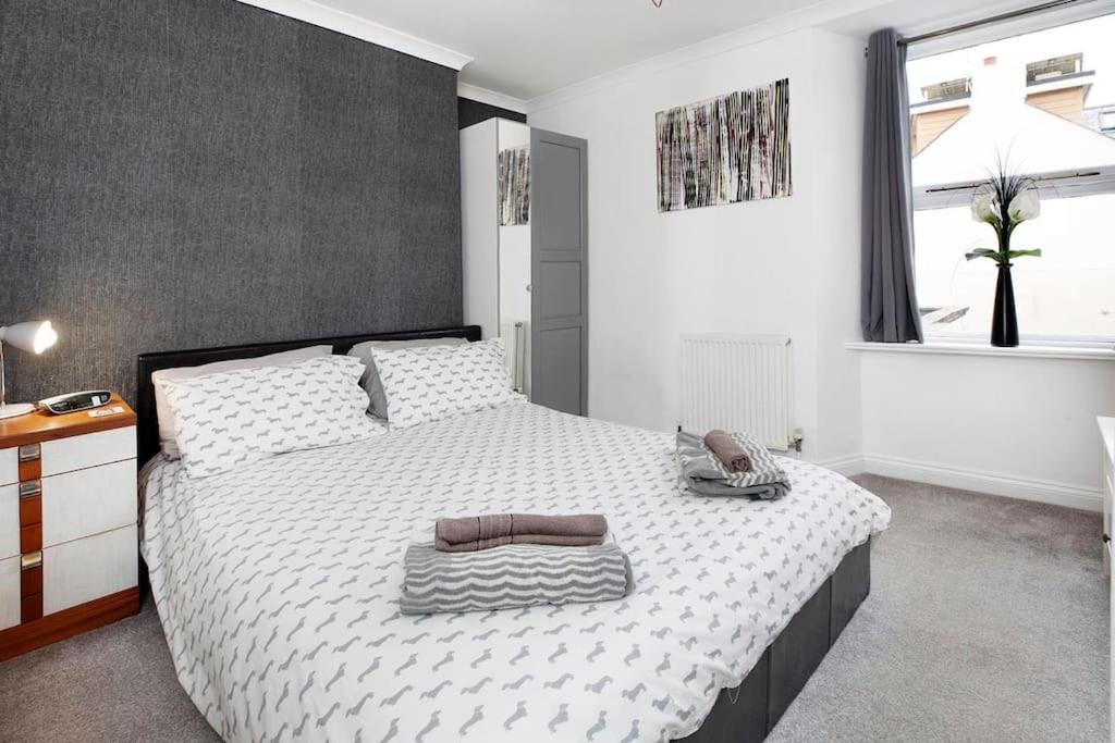 Beach Front Flat Shaldon With Parking 외부 사진